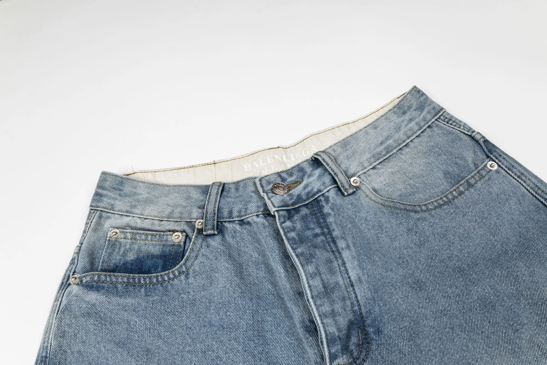 Ss 26 Balenciaga ， ， ， 。 ， ， ， ， 。 ：1930# ：Light Blue Size：1 2 3 4